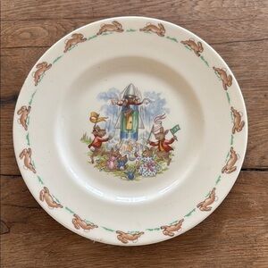 Royal Doulton Bone China Bunnykins "Rocket Launch Baby Plate